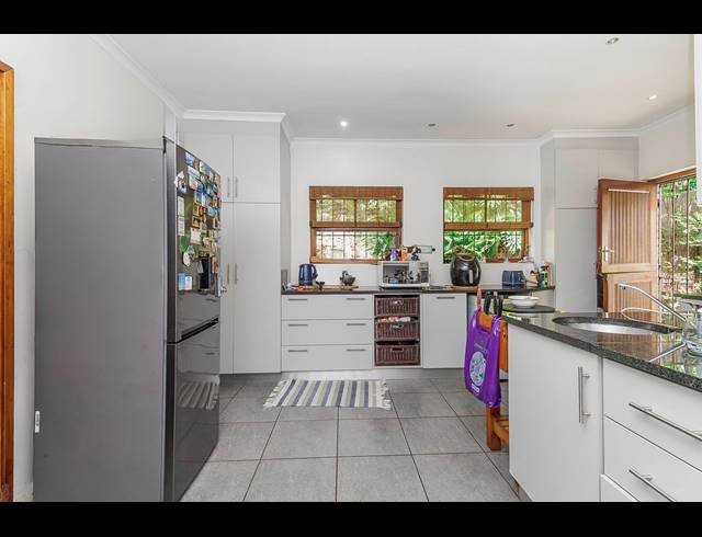 6 BEDROOM HOUSE FOR SALE IN WESTVILLE